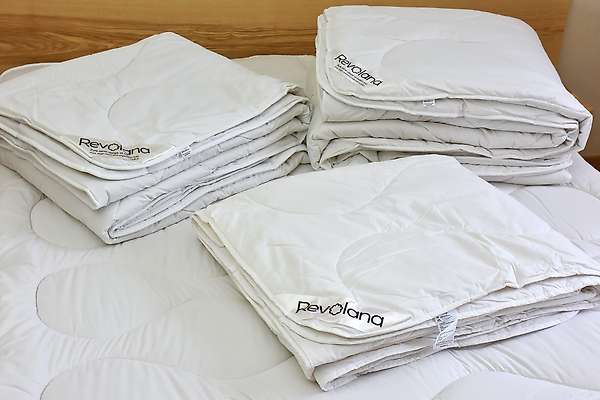 Pure new wool duvets from the Revolana range 1/2
